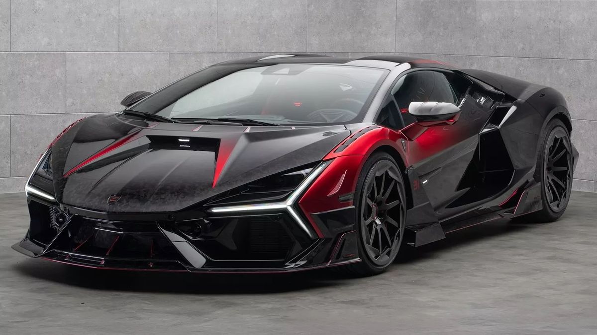 Pilot F1 jezdí v Lamborghini jako pro kolotočáře. Možná trochu nedobrovolně